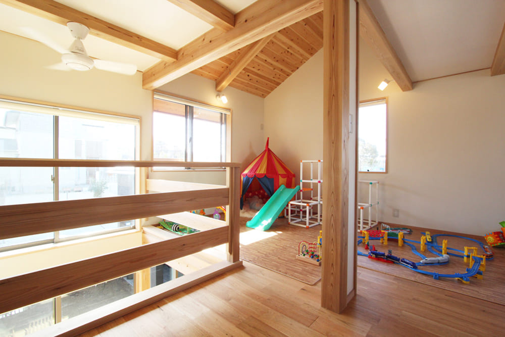 2階はフリールーム。将来お子様が大きくなった時には間仕切ることができます。