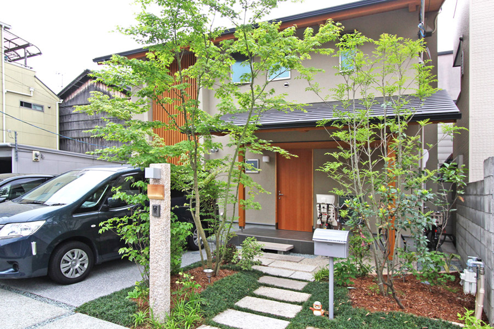 家族仲良く住まう趣味スペースのあるお家