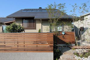 景色を活かし愛犬と暮らす平屋のお家