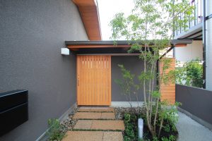 旗竿敷地に収納たっぷりの家事のしやすいお家