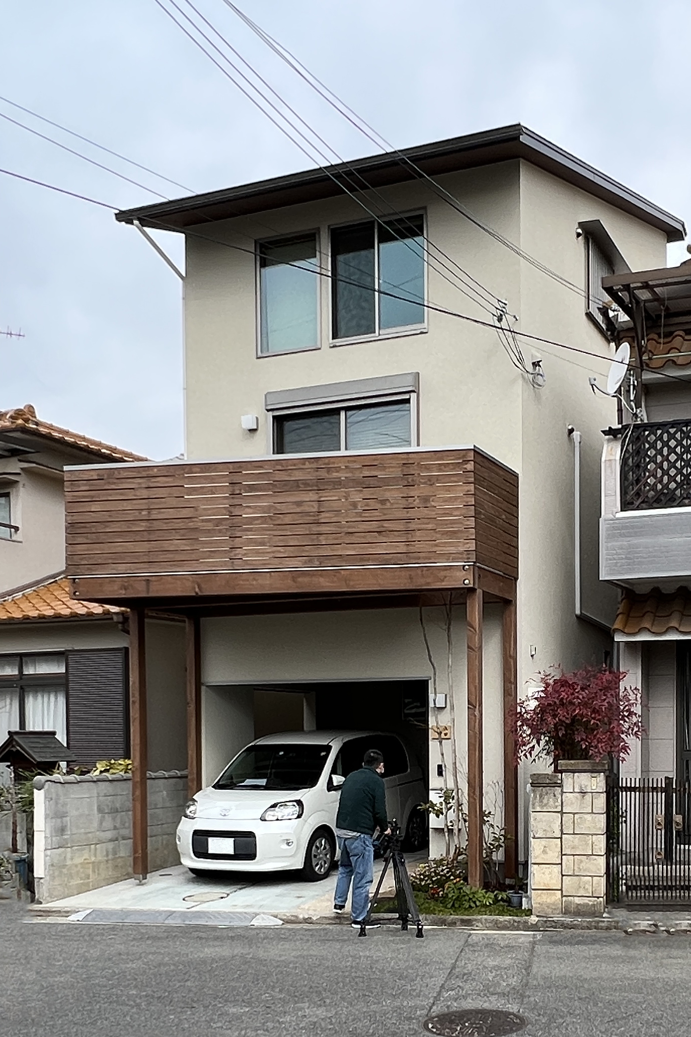 2階ウッドバルコニーの家