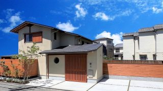 子どもが楽しく遊べるお庭と落ち着く書斎のあるお家