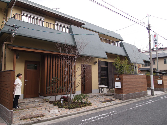 店舗と住宅①アロマテラピーショップ