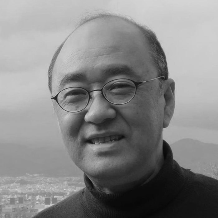 横内 敏人